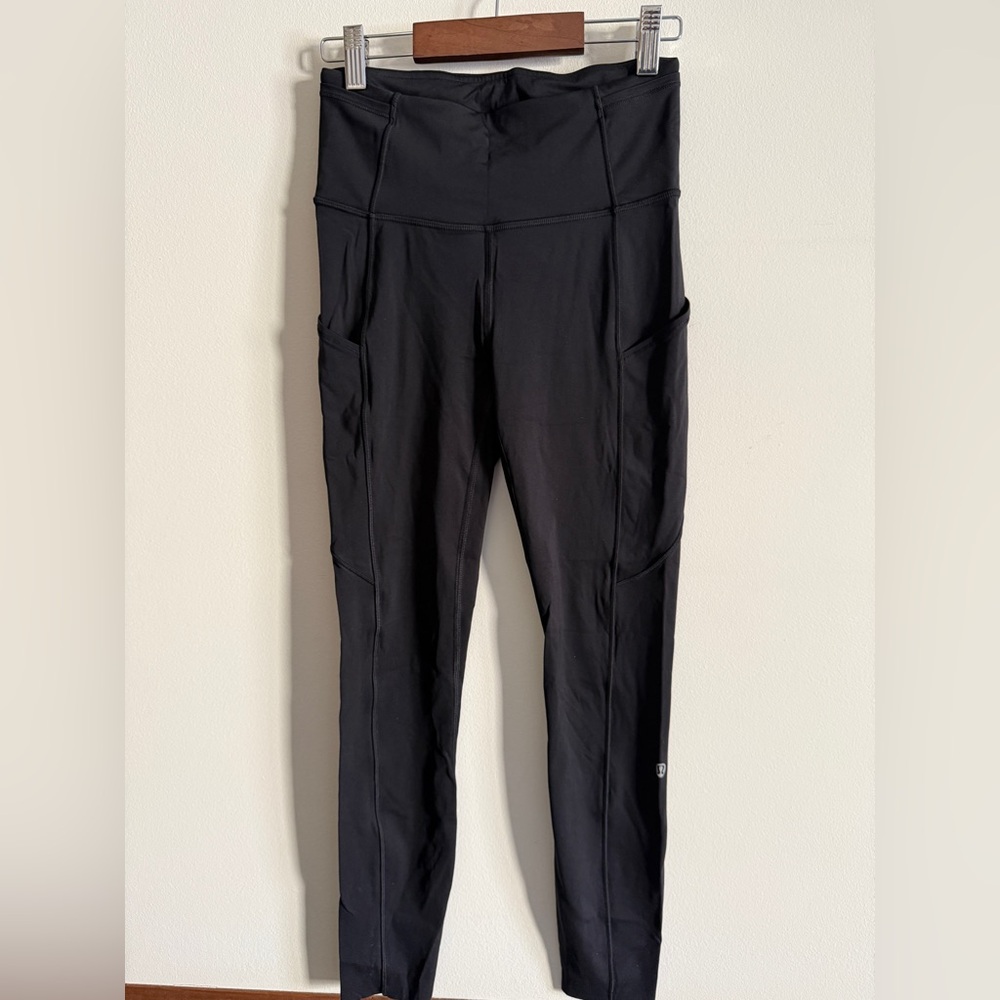 Lululemon Fast and Free Cool 25 size 4 black